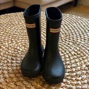 Hunter Black Rain Boots - toddler size 6